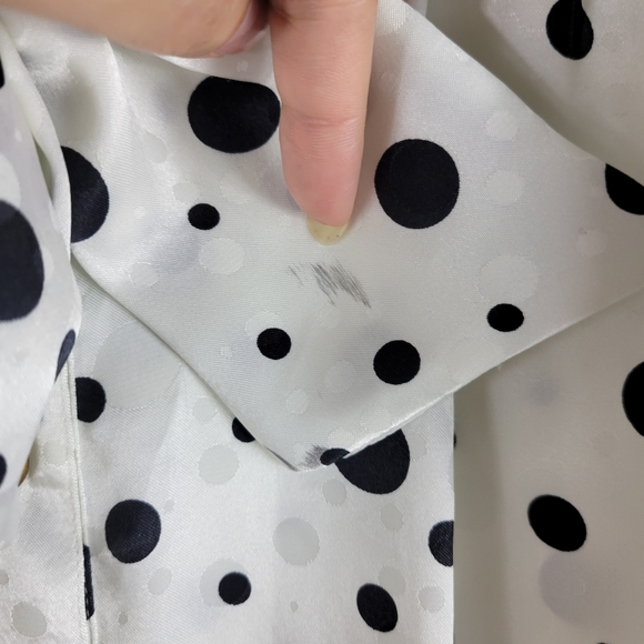 Leslie Fay Vintage 80s Jacquard Polka Dot Puff Sleeve Buton Up Tie Bow Blouse - Picture 6 of 10